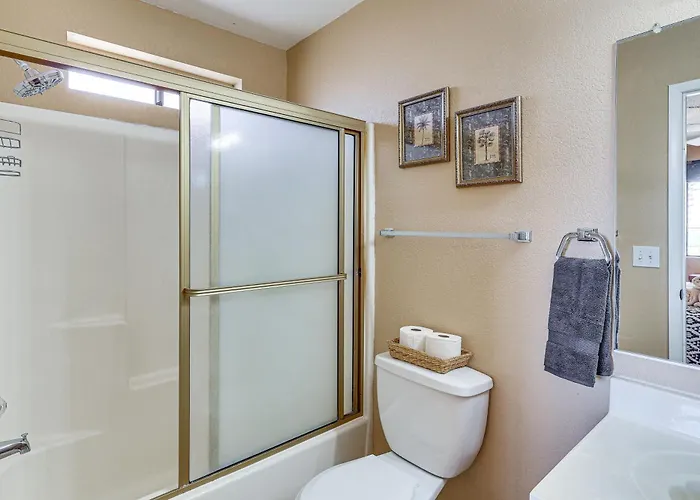 Ferienhaus Poolside Fun, Havasu Views! Desert Getaway Lake Havasu City