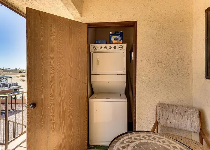 Poolside Fun, Havasu Views! Desert Getaway Lake Havasu City
