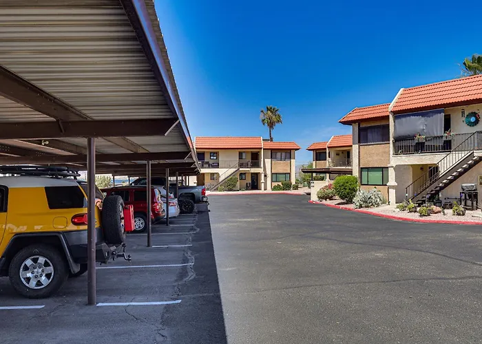 Poolside Fun, Havasu Views! Desert Getaway